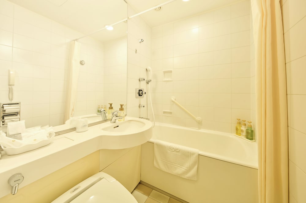 [禁煙]スーペリア ツインルーム バスルーム0 | オークラ千葉ホテル