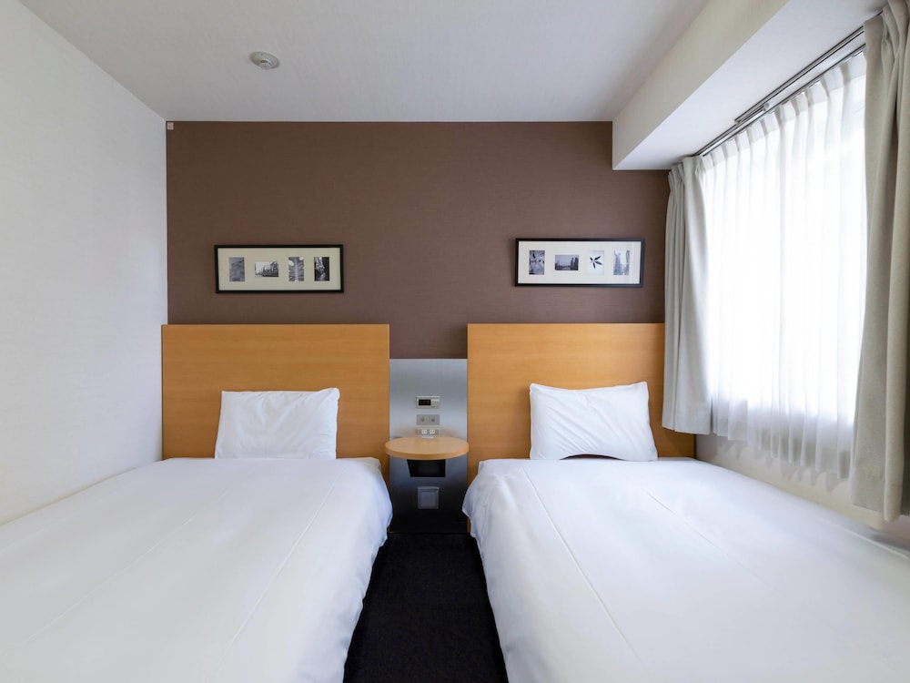 ツインエコノミー シングルベッド2台, 禁煙 客室2 | コンフォート ホテル 大阪心斎橋
