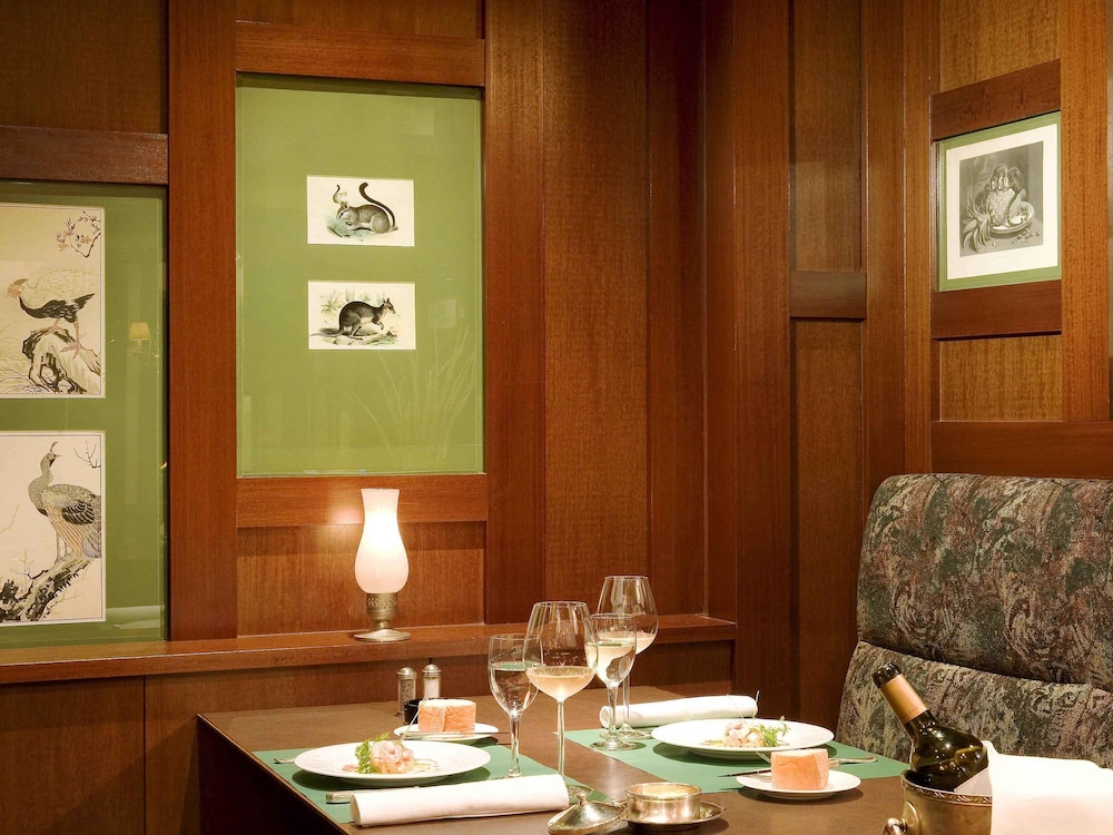 デラックス ツインルーム シングルベッド 2 台 客室3 | ザ サイプレス メルキュールホテル 名古屋