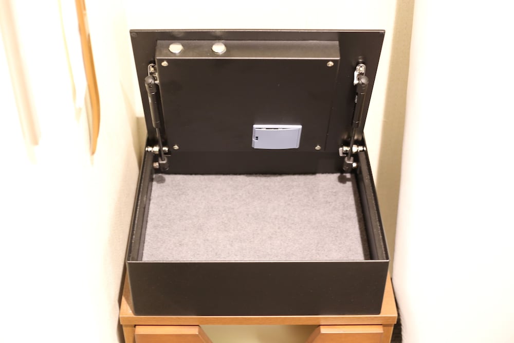 スタンダード ルーム ダブルベッド 1 台 客室の設備とサービス5 | ANAクラウンプラザホテル米子 by IHG