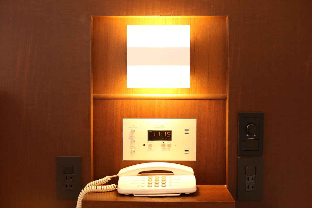 スタンダード ルーム ダブルベッド 1 台 客室の設備とサービス9 | ANAクラウンプラザホテル米子 by IHG