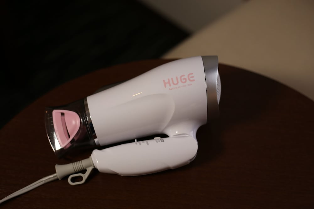 スタンダード ルーム ダブルベッド 1 台 客室の設備とサービス7 | ANAクラウンプラザホテル米子 by IHG