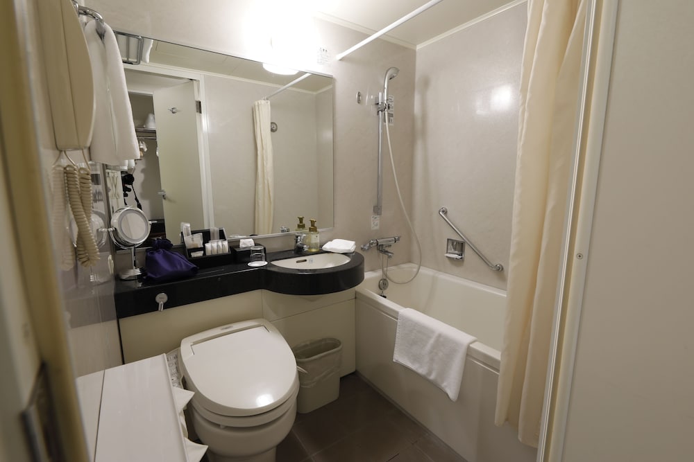 スタンダード ルーム ダブルベッド 1 台 客室9 | ANAクラウンプラザホテル米子 by IHG