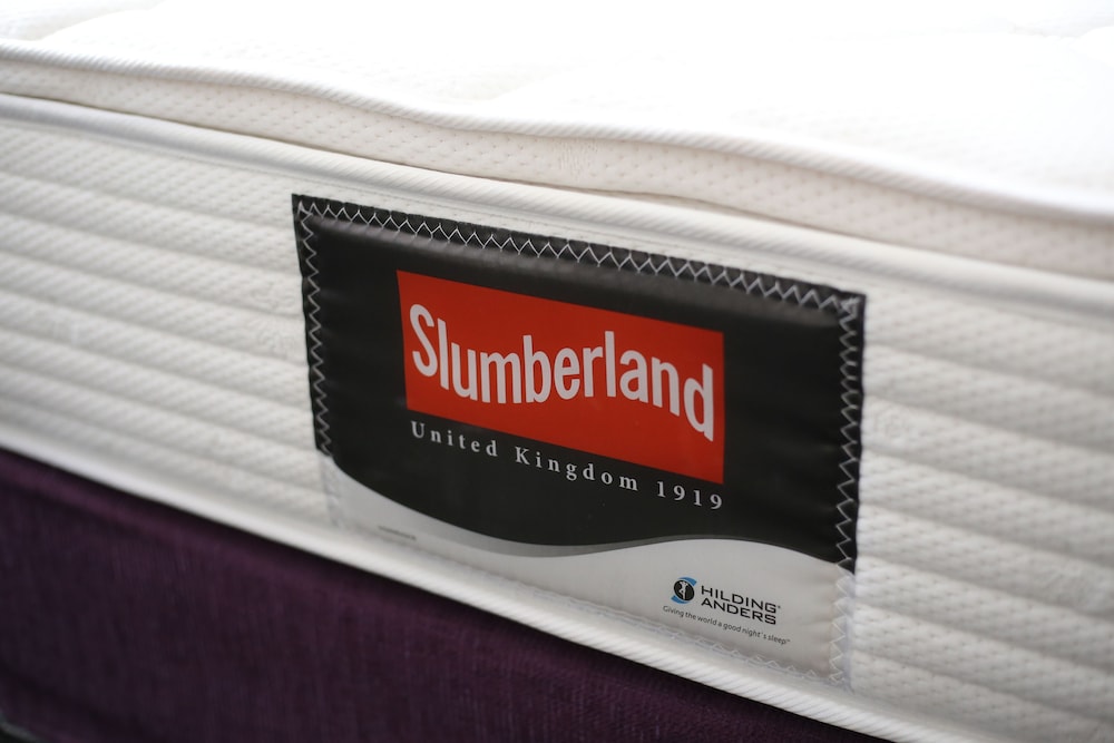 スタンダード ルーム ダブルベッド 1 台 客室の設備とサービス1 | ANAクラウンプラザホテル米子 by IHG