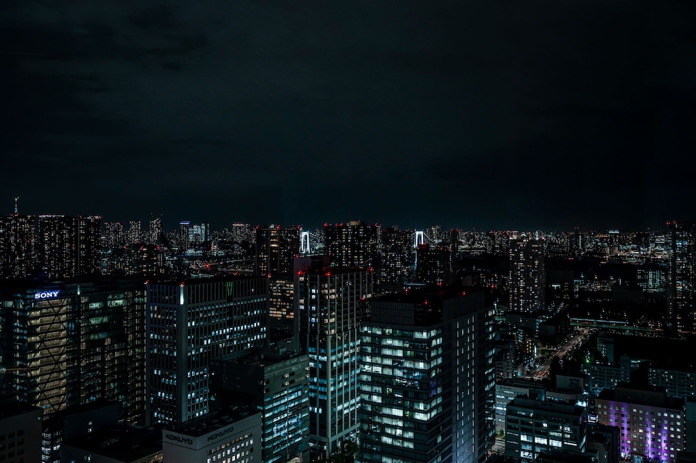 ルーム 1 ベッドルーム (Dining Area, Top Floor) | ストリングスホテル東京インターコンチネンタル by IHG