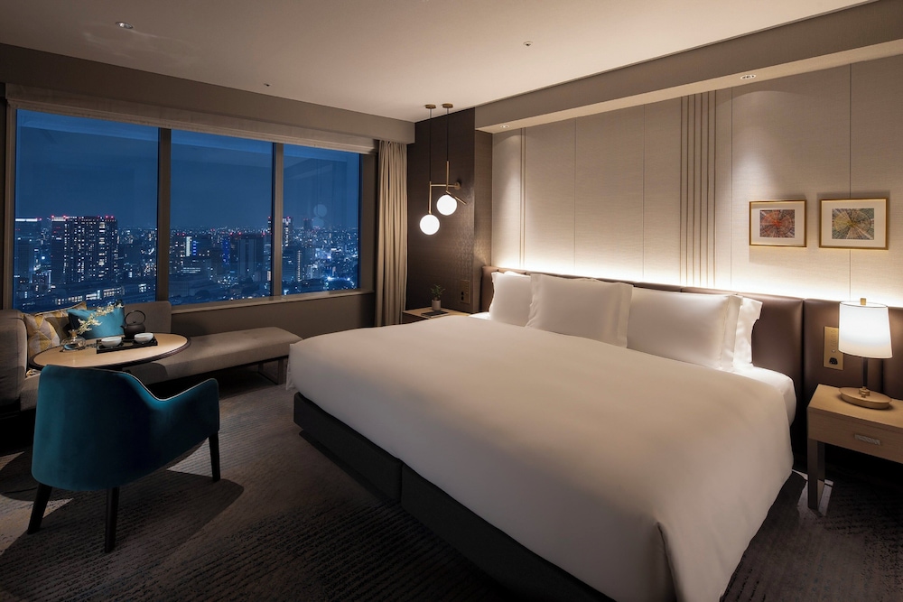 クラシック ルーム キングベッド 1 台 シティビュー | ストリングスホテル東京インターコンチネンタル by IHG