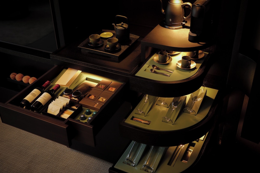 デラックス ルーム ダブルベッド 2 台 ミニバー0 | パークハイアット東京