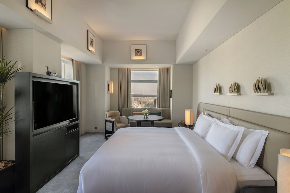 プレミア ルーム キングベッド 1 台 | パークハイアット東京