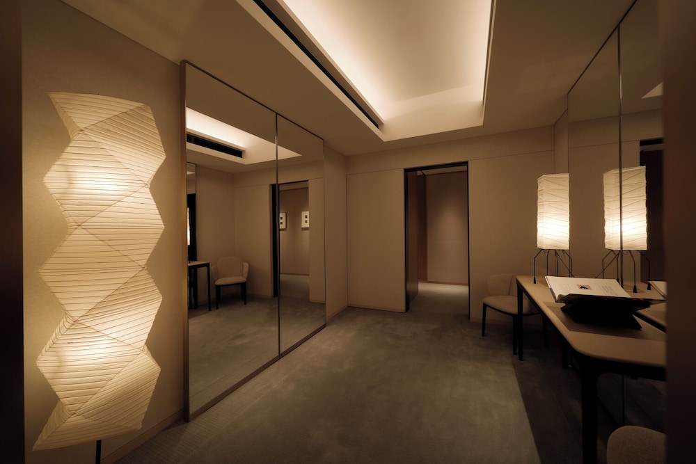 スイート キングベッド 1 台 (Ambassador) 客室3 | パークハイアット東京