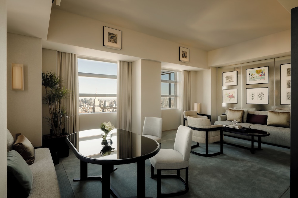 デラックス スイート ダブルベッド 2 台 | パークハイアット東京