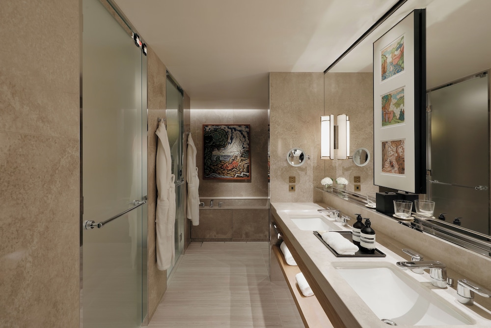 デラックス スイート ダブルベッド 2 台 バスルーム0 | パークハイアット東京