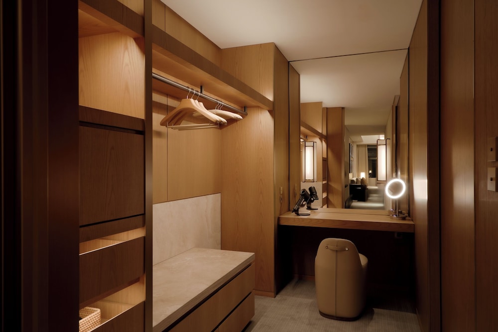 デラックス スイート ダブルベッド 2 台 客室0 | パークハイアット東京