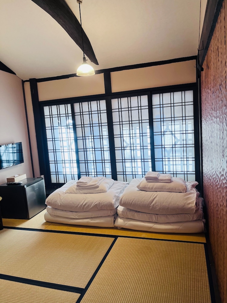 ツインルーム専用シャワー付き(2名) 客室3 | ロマン館