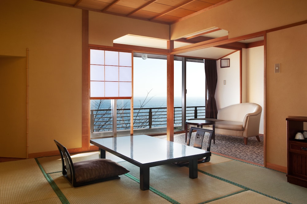 2間客室 (和室8+6畳) フレンチ懐石 | 吉祥 CAREN