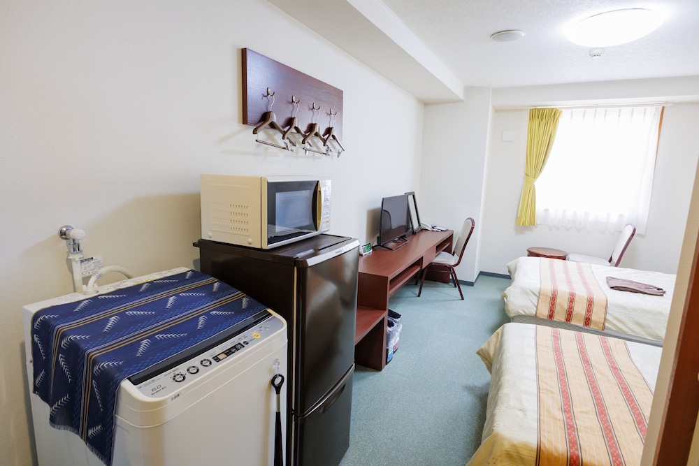 ツインルーム 禁煙 客室2 | ピース アイランド宮古島市役所通り