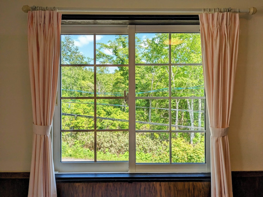 ツインルーム　共用バスルーム 部屋からの景観0 | ペンション コットンファーム