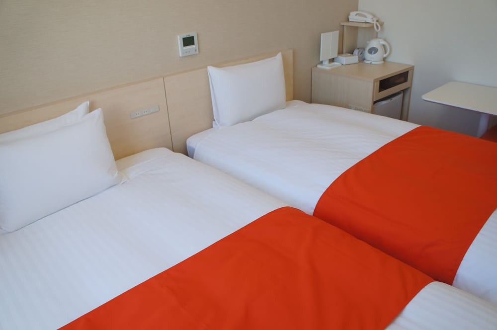 ファミリー ダブルルーム 禁煙 (1 double and 1 extra bed) 客室2 | ホテルアベスト那覇国際通り
