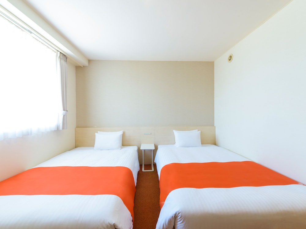 ファミリー ダブルルーム 喫煙可 (1 double and 1 extra bed) 客室3 | ホテルアベスト那覇国際通り