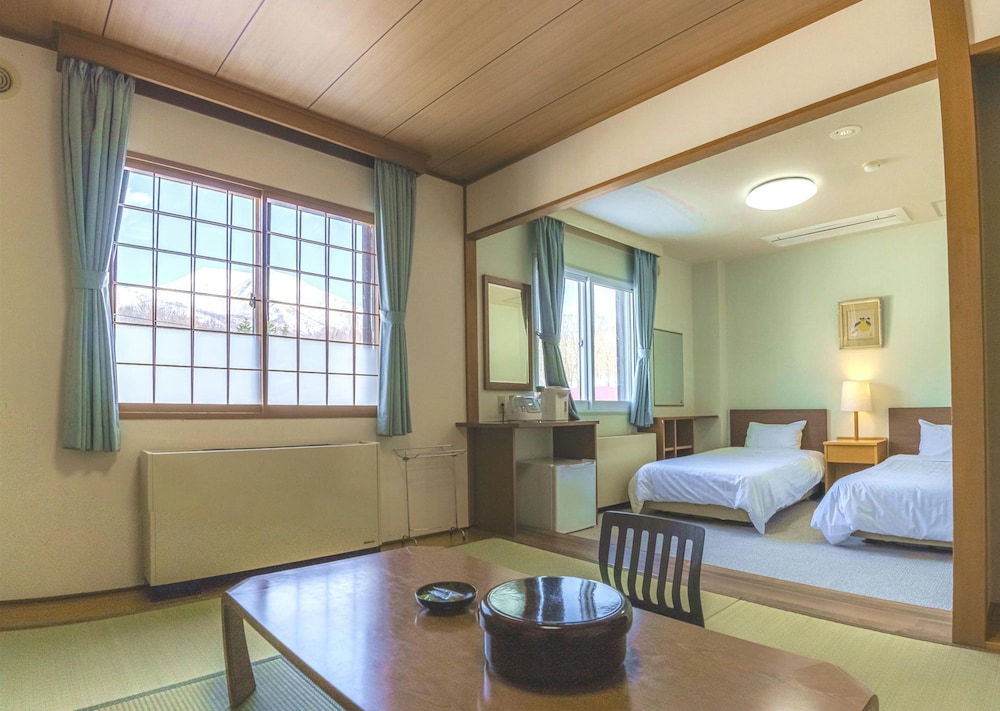 和洋室 客室1 | ニセコグランドホテル