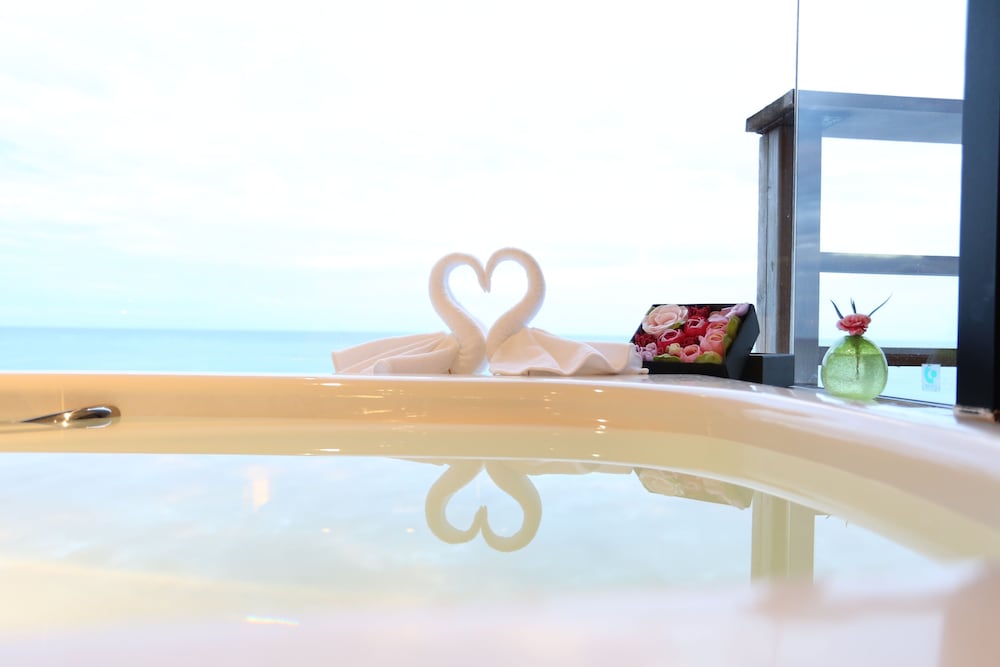 エグゼクティブ スイート オーシャンビュー [ハネムーンスイート] バスルーム0 | 百名伽藍