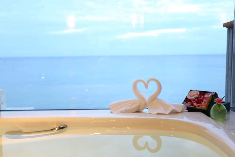 エグゼクティブ スイート オーシャンビュー [ハネムーンスイート] | 百名伽藍