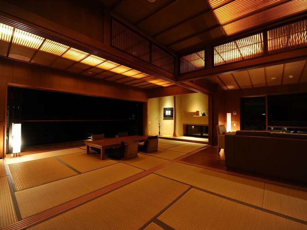 白隠の間 客室2 | 百名伽藍