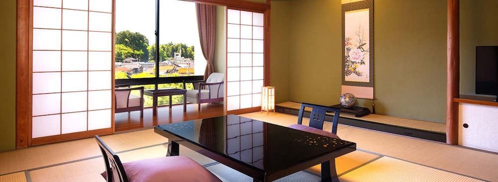 特別和室 [華] リバービュー・展望風呂 (温泉) 付き 禁煙 | 吉祥やまなか