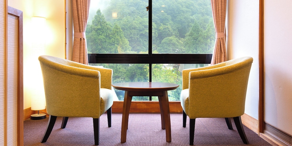 和室 [集] アウトバス 禁煙 客室1 | 吉祥やまなか