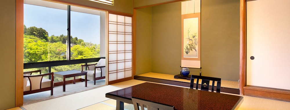 和室 [寛] リバービュー・内風呂付き 禁煙 | 吉祥やまなか