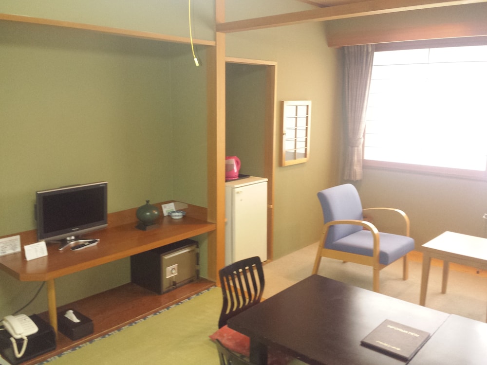 和室 リビング エリア1 | 層雲峡マウントビューホテル