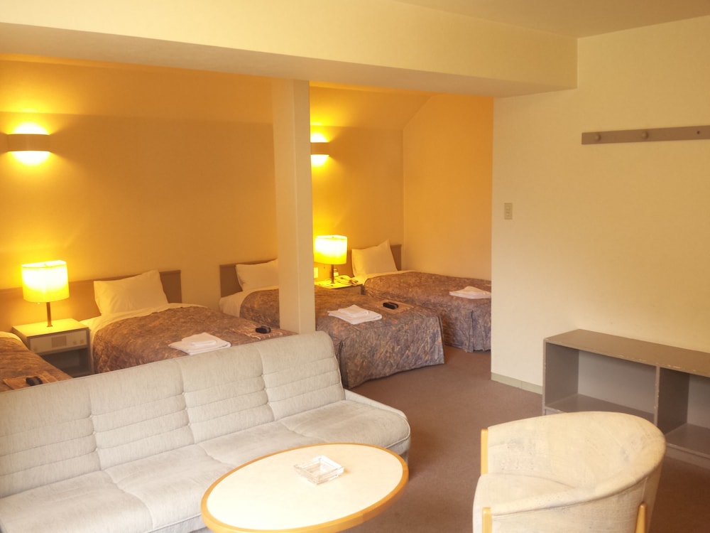 スタンダード ルーム リビングルーム0 | 層雲峡マウントビューホテル