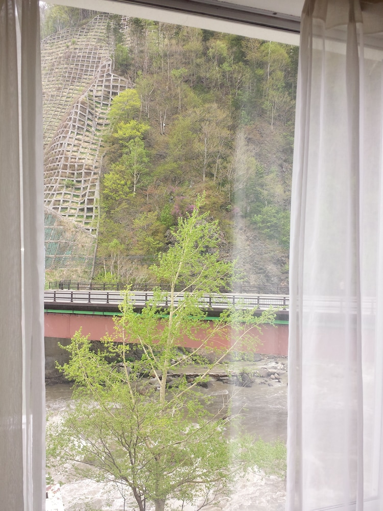 ツインルーム 施設からの眺望0 | 層雲峡マウントビューホテル