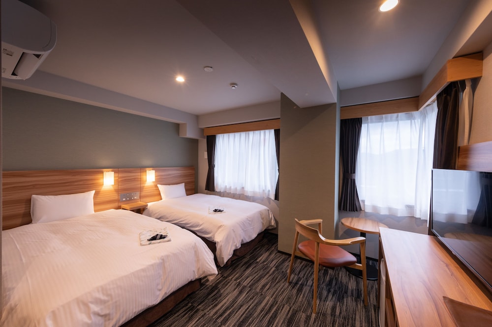 デラックス ツインルーム 禁煙 別館 | セントラル ホテル 武雄温泉駅前