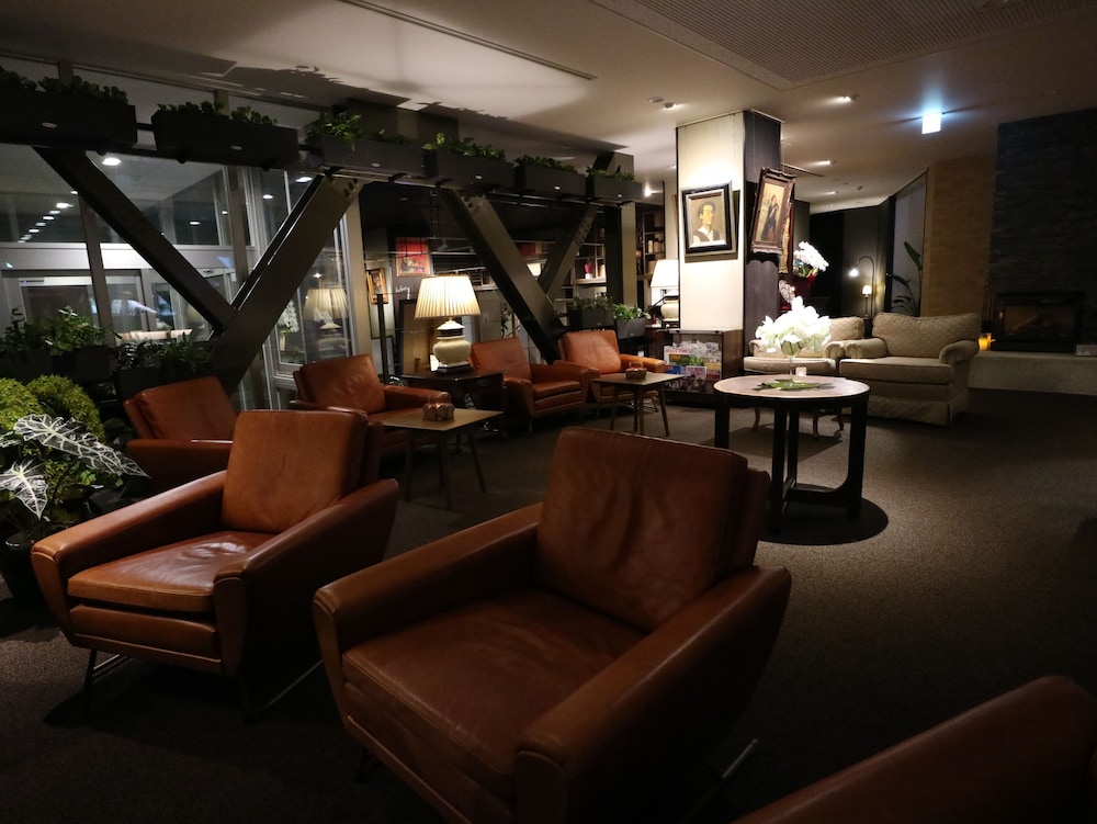 ロビーラウンジ1 | 湖のホテル