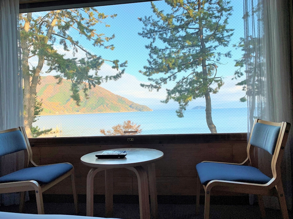 [禁煙] ベーシック ツインルーム 部屋からの景観0 | 奥琵琶湖マキノグランドパークホテル