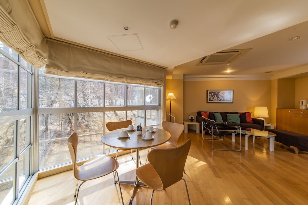 デラックス 4 人部屋 2 ベッドルーム 禁煙 ペット不可 | フジプレミアムリゾート