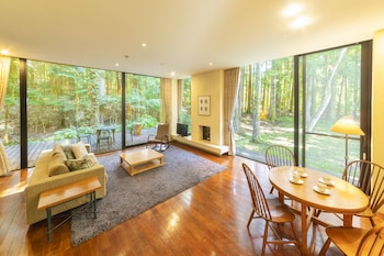 フォレストヴィレッジ