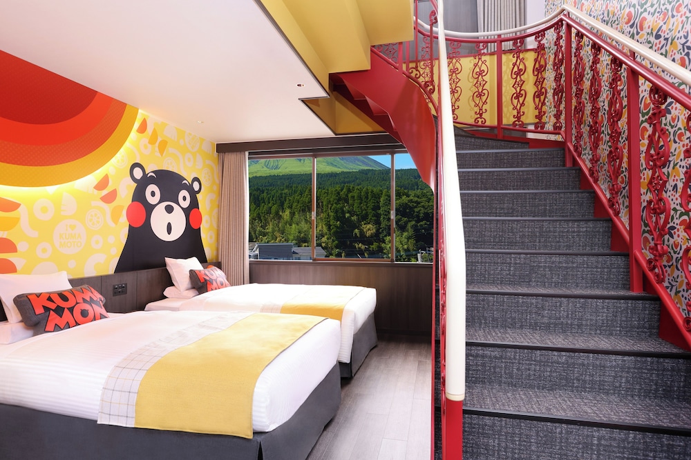 サウスウイング　くまモンメゾネット 客室1 | 亀の井ホテル 阿蘇 パークリゾート
