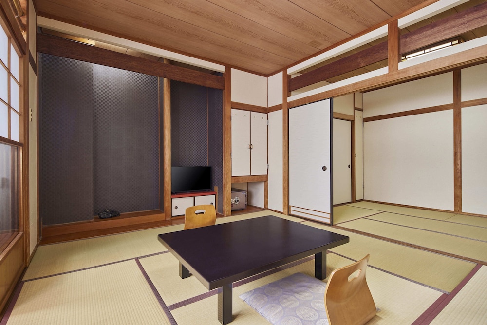 本館 和室14畳 客室2 | 亀の井ホテル 阿蘇 パークリゾート