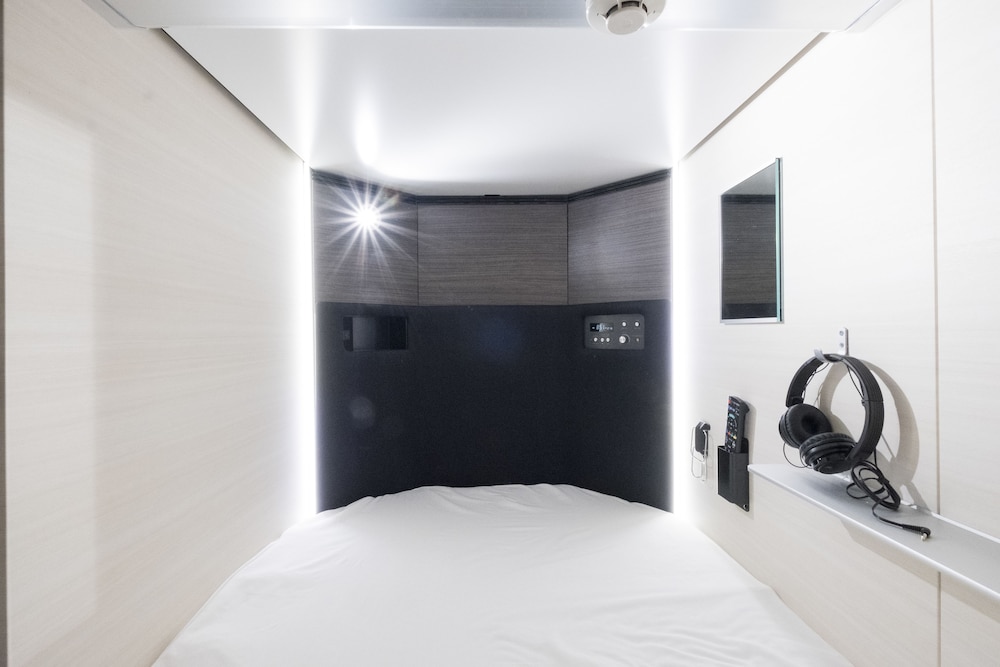 カプセルバンクベッド 禁煙 客室1 | EN HOTEL Fujisawa (エンホテル藤沢)