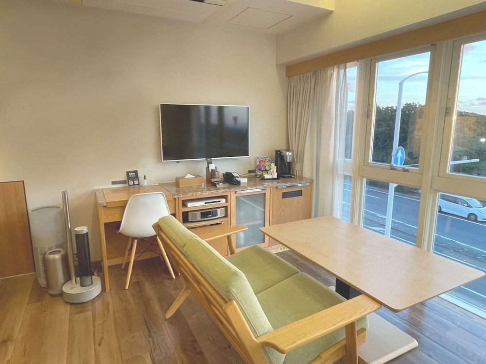 グランドオーシャンダブルルーム(3階) 客室の設備とサービス0 | BREATH HOTEL (ブレスホテル)