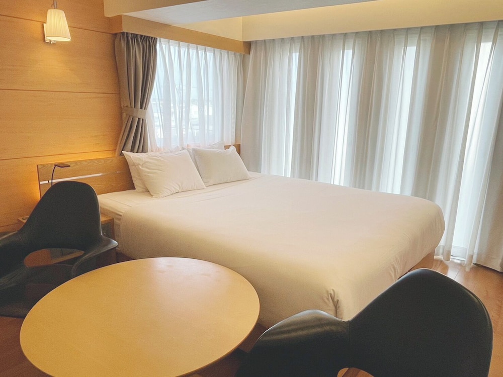 スタンダードダブルルーム（2階） | BREATH HOTEL (ブレスホテル)