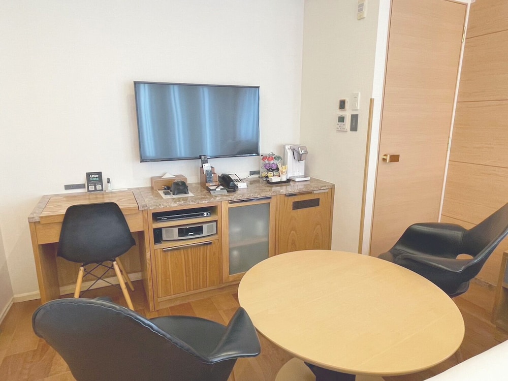 スタンダードダブルルーム（2階） 客室1 | BREATH HOTEL (ブレスホテル)