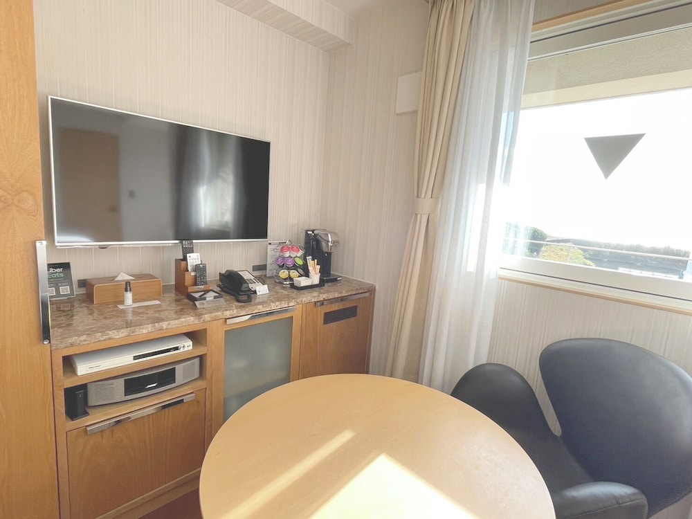 オーシャンダブルルーム (4階) 客室1 | BREATH HOTEL (ブレスホテル)