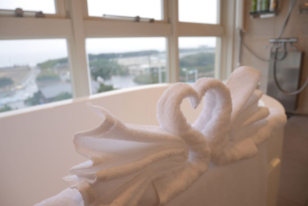 オーシャンジュニアスイート(海側最上階) バスルームの設備0 | BREATH HOTEL (ブレスホテル)