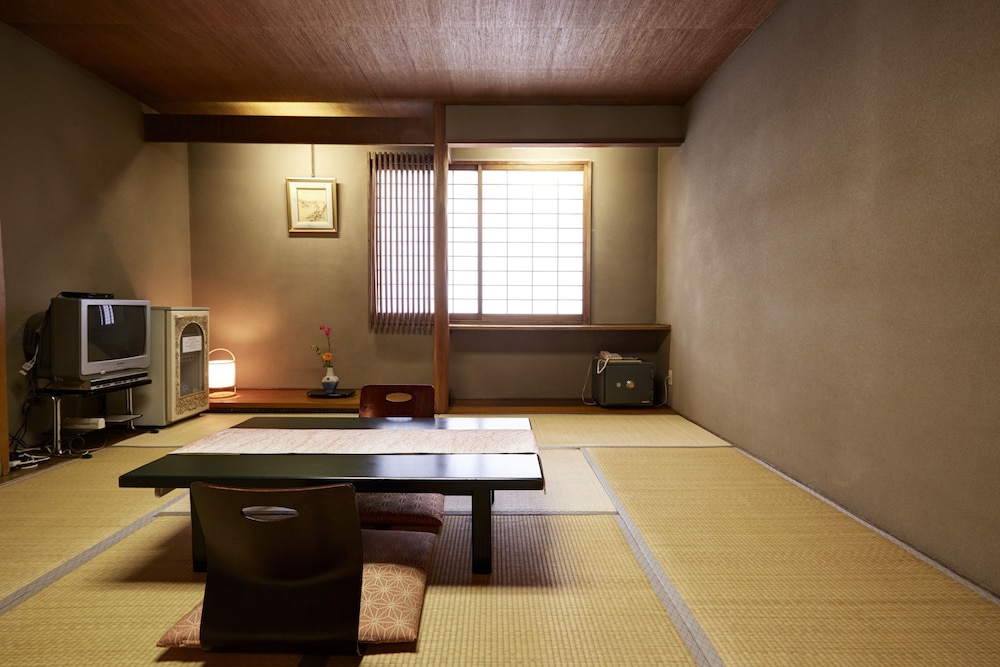 客室1 | ホテルニューツルタ