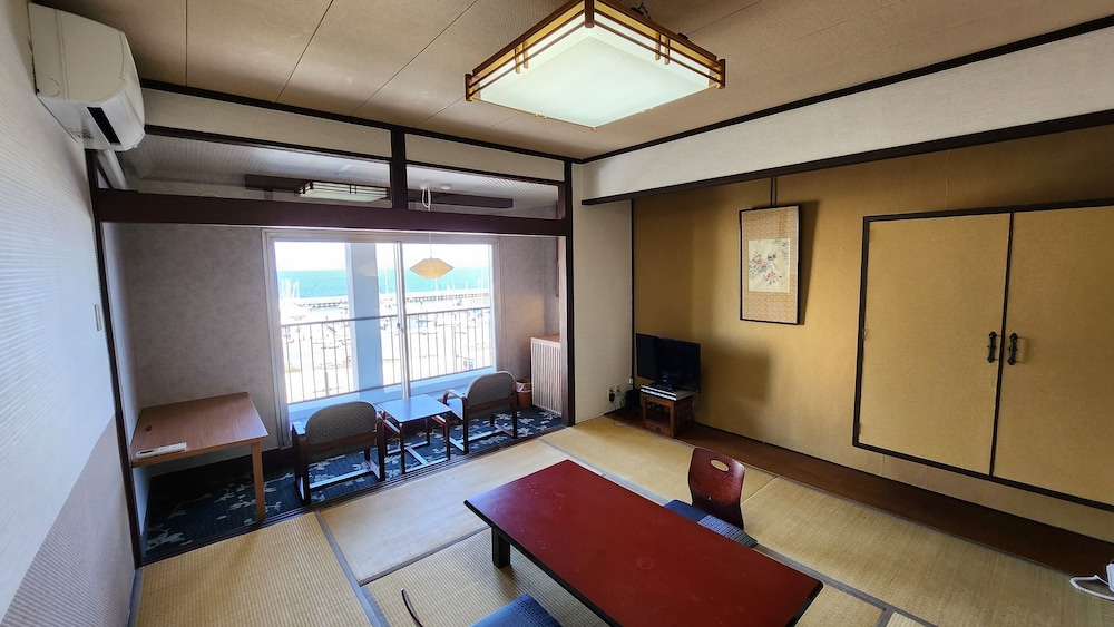 和室スタンダード12畳28sqm 禁煙 (別府湾側5-6階バスタブ付) | ホテルニューツルタ