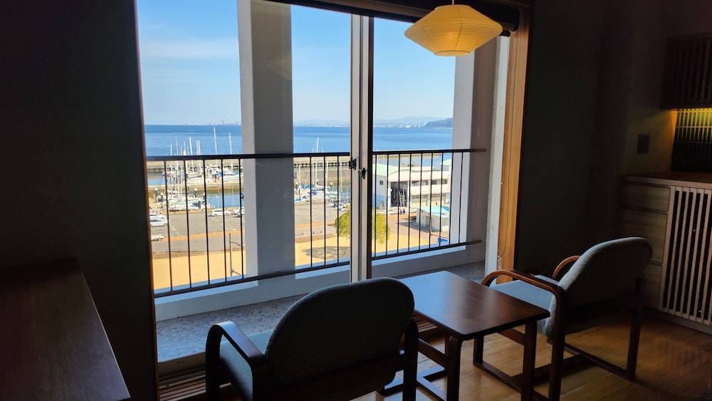 和室カジュアル8畳28sqm 禁煙 オーシャンビュー 客室2 | ホテルニューツルタ