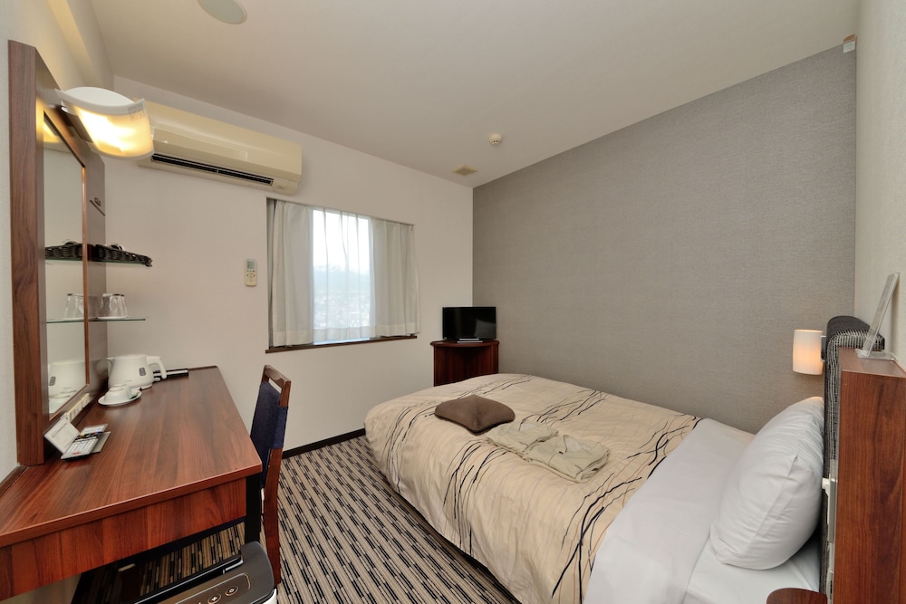 ダブルルーム 禁煙 | 魚津マンテンホテル駅前