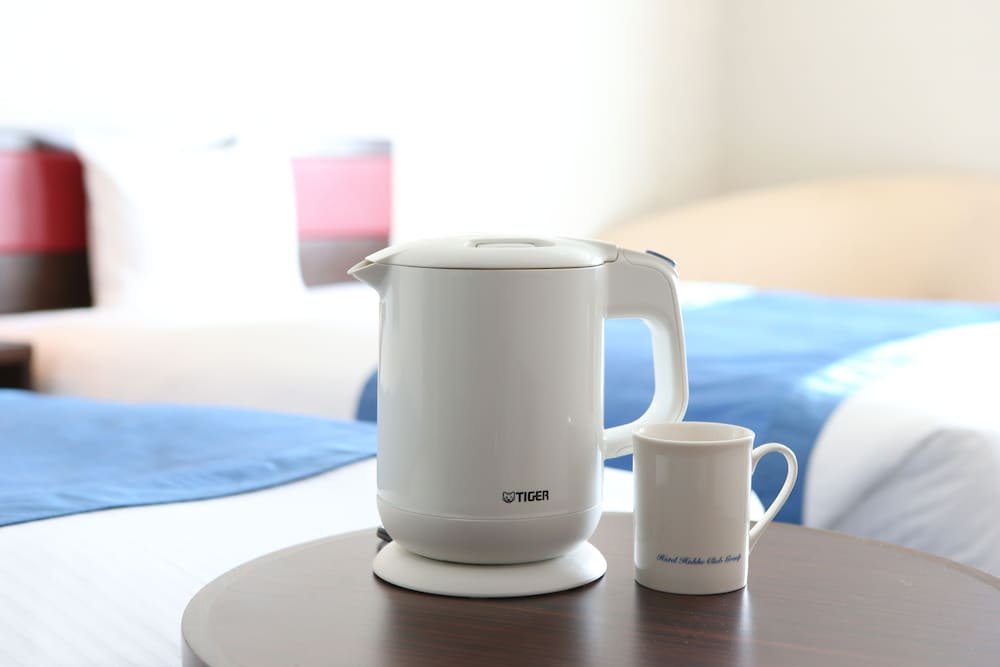 セミダブルルーム、1セミダブルベッド(禁煙) 客室1 | ホテル法華クラブ湘南藤沢